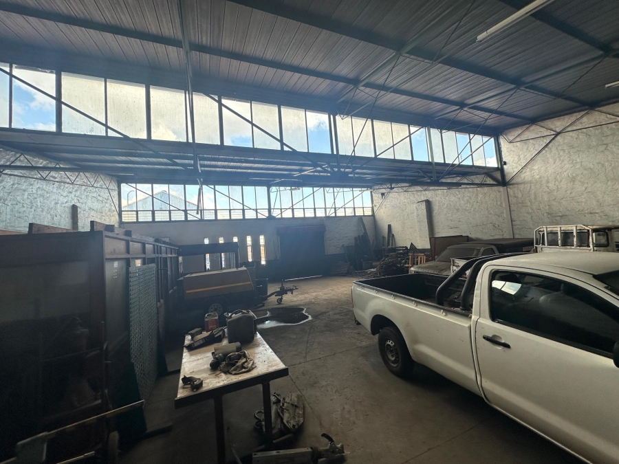 Commercial Property for Sale in Witbank Ext 8 Mpumalanga