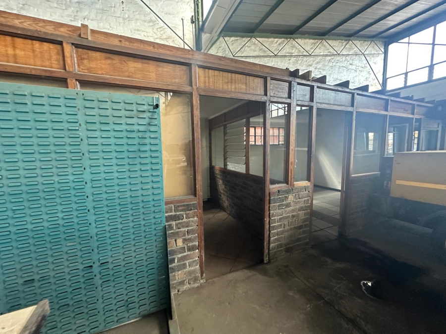 Commercial Property for Sale in Witbank Ext 8 Mpumalanga