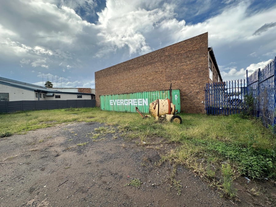 Commercial Property for Sale in Witbank Ext 8 Mpumalanga