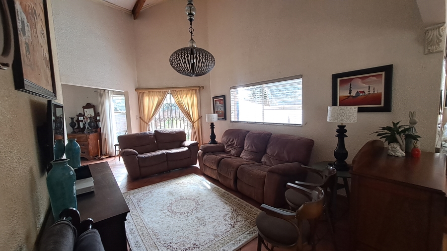 5 Bedroom Property for Sale in Leslie Mpumalanga
