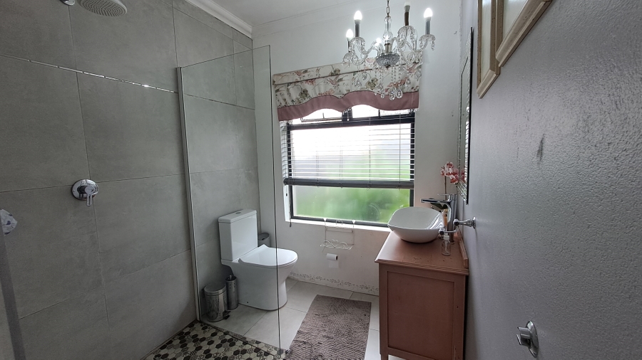 5 Bedroom Property for Sale in Leslie Mpumalanga