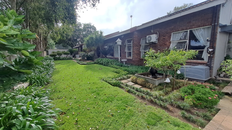 5 Bedroom Property for Sale in Leslie Mpumalanga