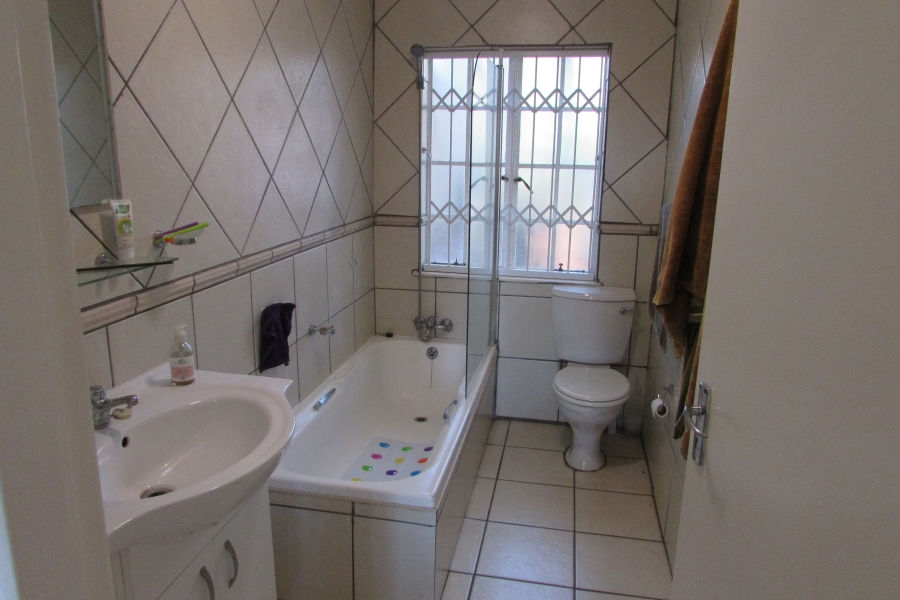 1 Bedroom Property for Sale in White River Mpumalanga