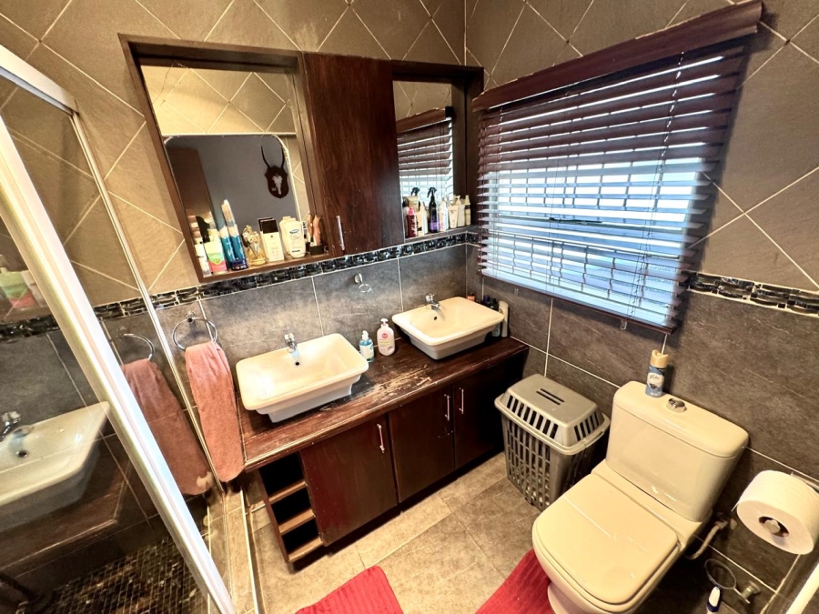 5 Bedroom Property for Sale in Evander Mpumalanga
