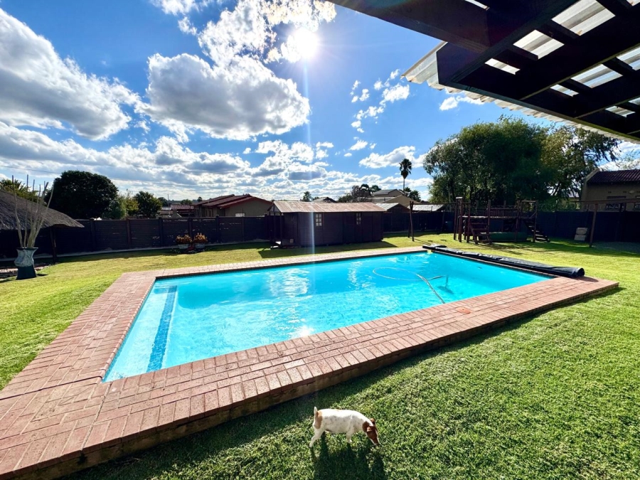 5 Bedroom Property for Sale in Evander Mpumalanga