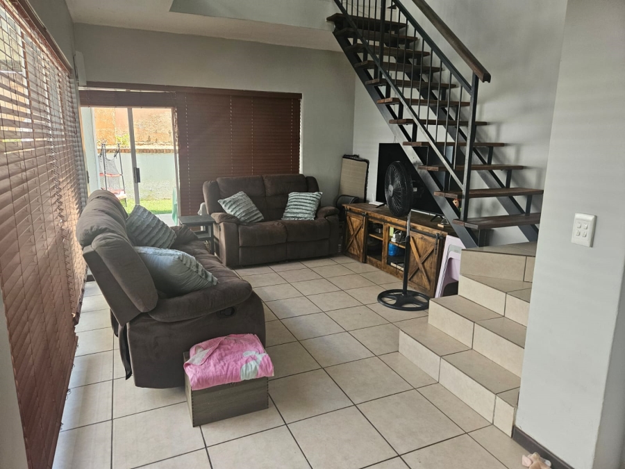 To Let 2 Bedroom Property for Rent in Nelspruit Ext 29 Mpumalanga