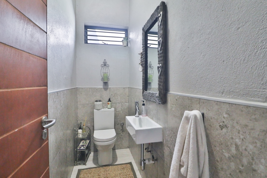 4 Bedroom Property for Sale in The Rest Nature Estate Mpumalanga