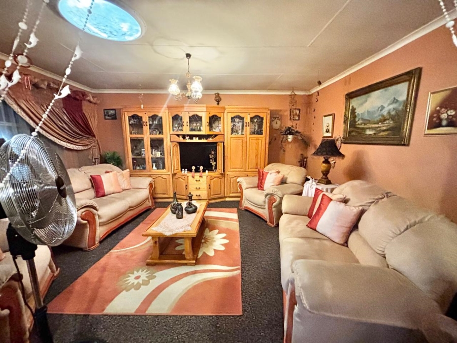 4 Bedroom Property for Sale in Secunda Mpumalanga