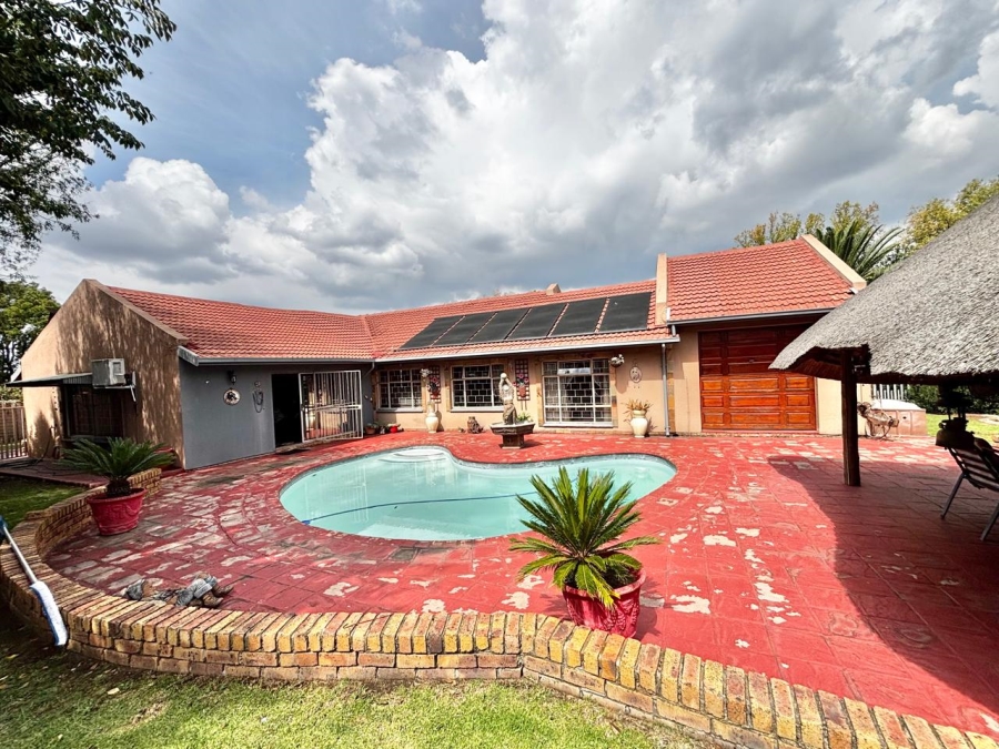 4 Bedroom Property for Sale in Secunda Mpumalanga