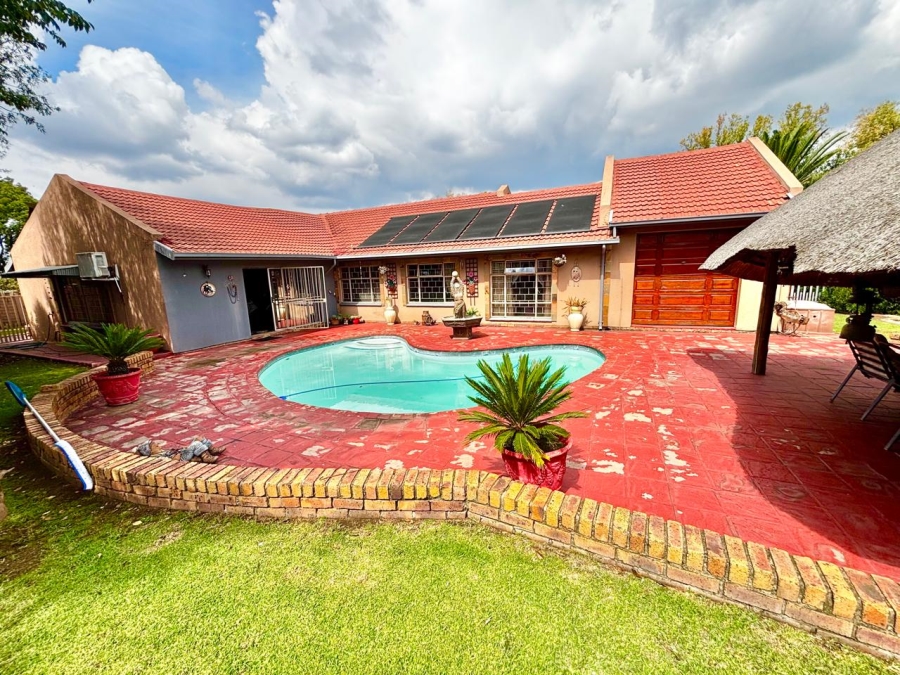4 Bedroom Property for Sale in Secunda Mpumalanga