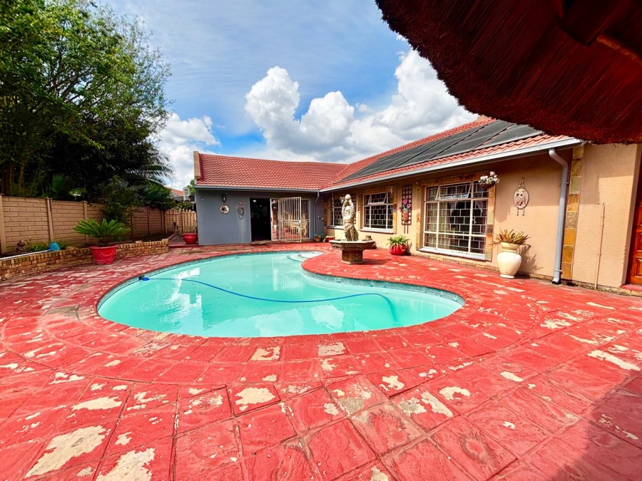 4 Bedroom Property for Sale in Secunda Mpumalanga