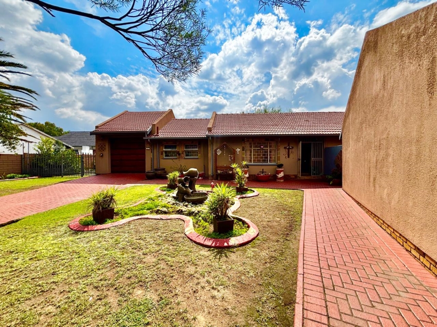 4 Bedroom Property for Sale in Secunda Mpumalanga