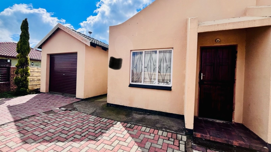 3 Bedroom Property for Sale in Embalenhle Mpumalanga