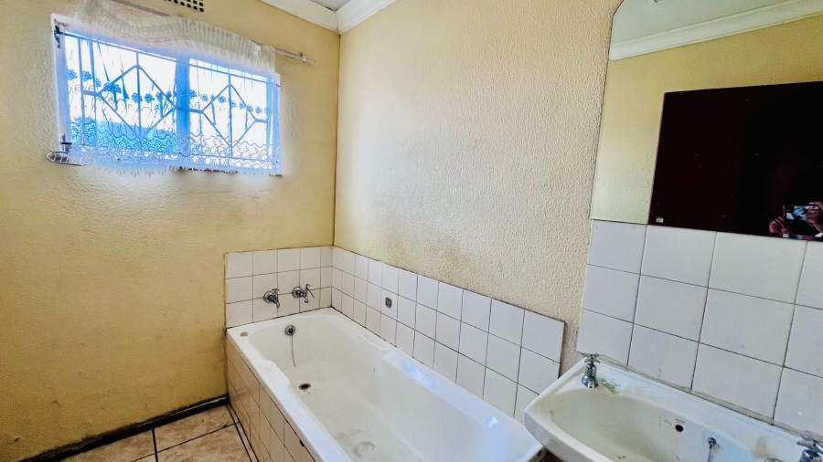 3 Bedroom Property for Sale in Embalenhle Mpumalanga