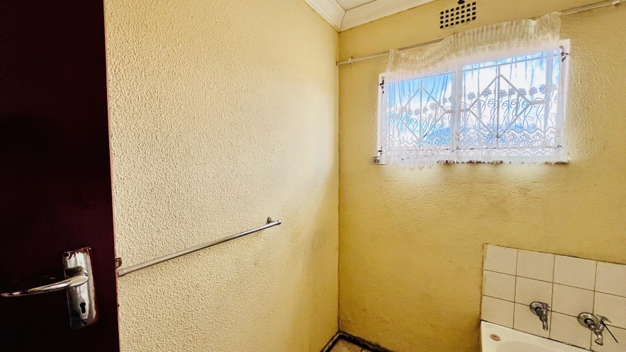 3 Bedroom Property for Sale in Embalenhle Mpumalanga