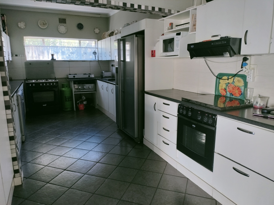 4 Bedroom Property for Sale in Witbank Ext 9 Mpumalanga