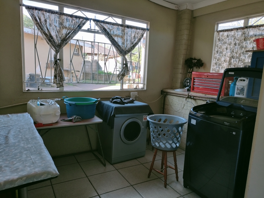 4 Bedroom Property for Sale in Witbank Ext 9 Mpumalanga