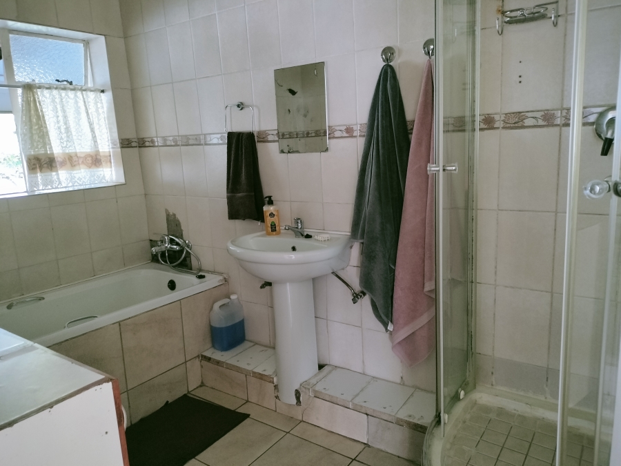 4 Bedroom Property for Sale in Witbank Ext 9 Mpumalanga