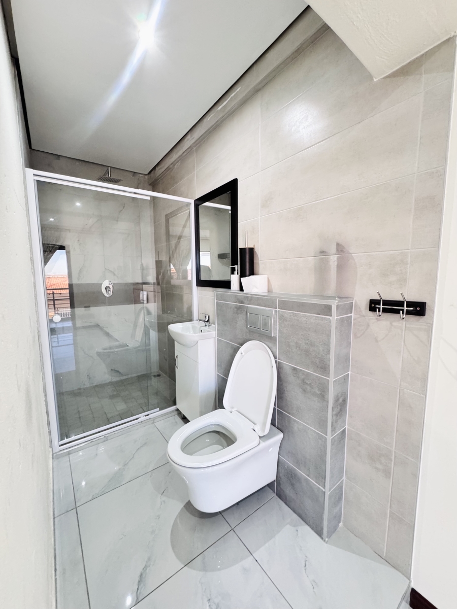 5 Bedroom Property for Sale in Aerorand Mpumalanga