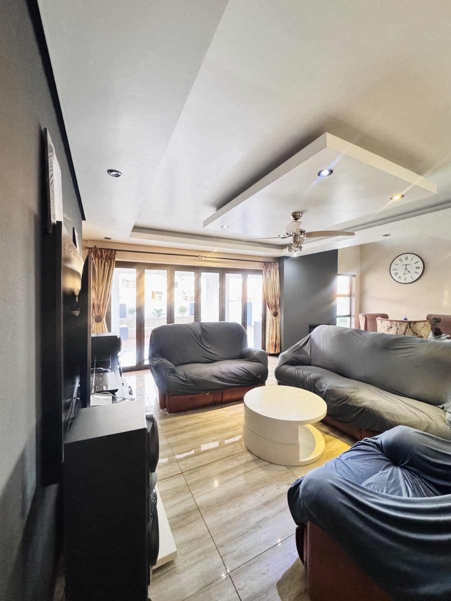 5 Bedroom Property for Sale in Aerorand Mpumalanga
