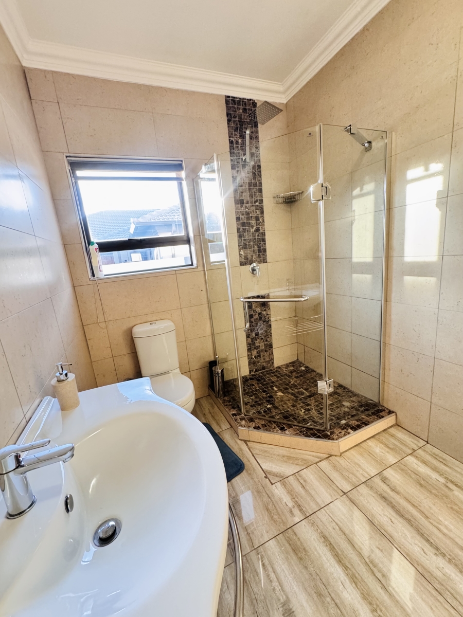 5 Bedroom Property for Sale in Aerorand Mpumalanga