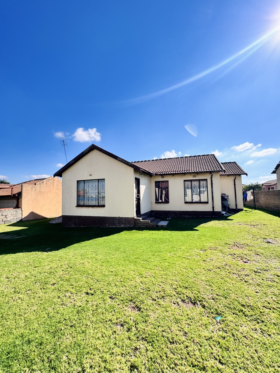 3 Bedroom Property for Sale in Tasbet Park Ext 1 Mpumalanga