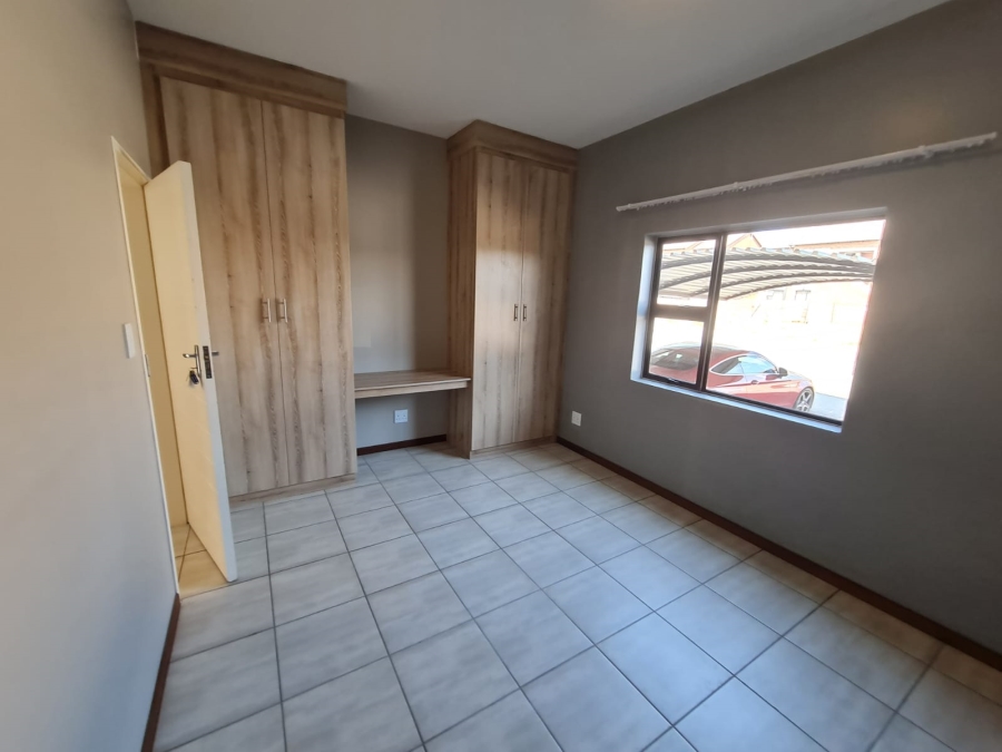 1 Bedroom Property for Sale in Terra Nova Mpumalanga