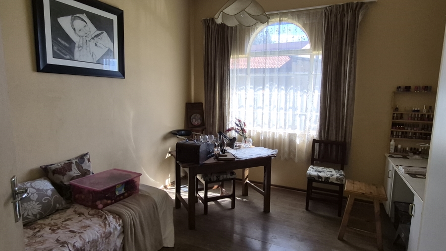 4 Bedroom Property for Sale in Hoeveld Park Mpumalanga