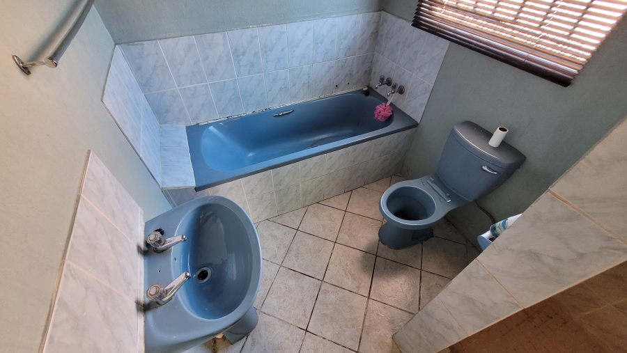 2 Bedroom Property for Sale in West Acres Ext 13 Mpumalanga
