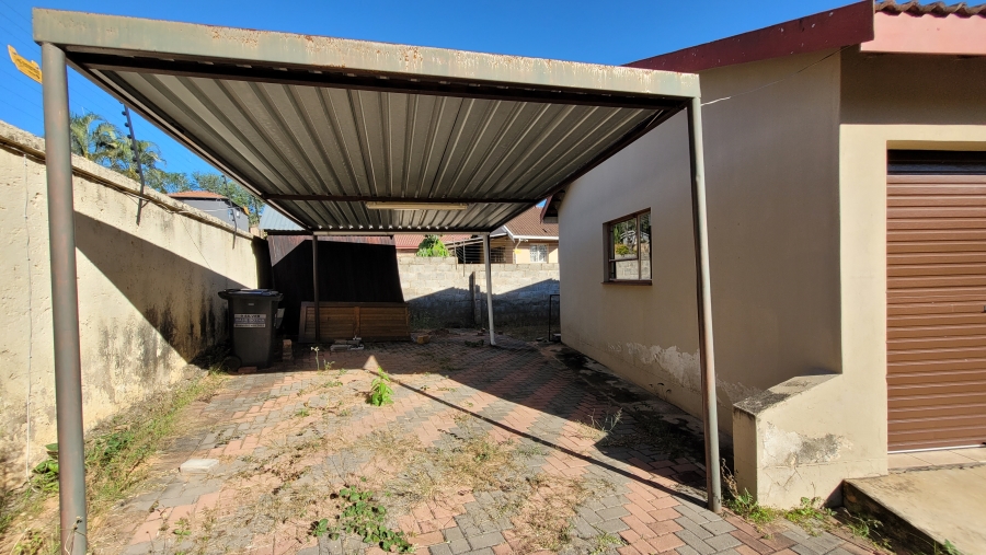 2 Bedroom Property for Sale in West Acres Ext 13 Mpumalanga