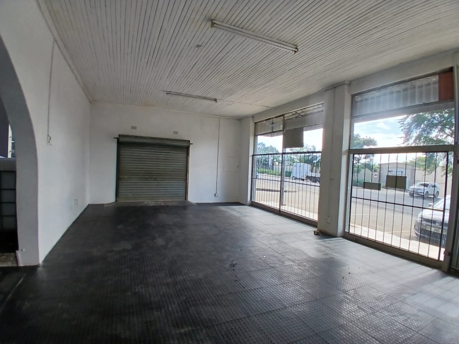 To Let Commercial Property for Rent in White River Mpumalanga