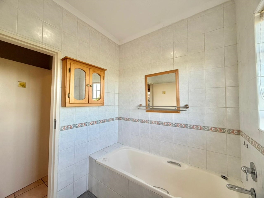 3 Bedroom Property for Sale in West Acres Mpumalanga