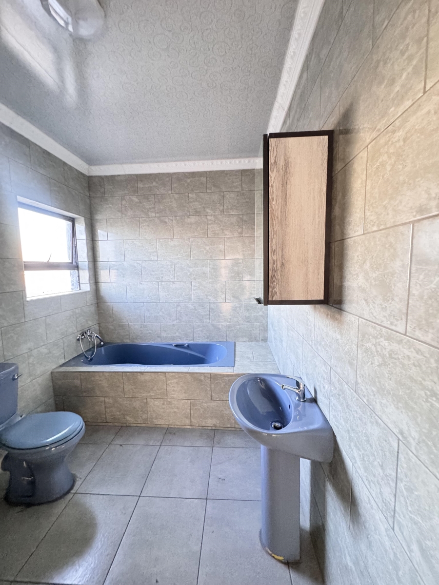 4 Bedroom Property for Sale in Aerorand Mpumalanga