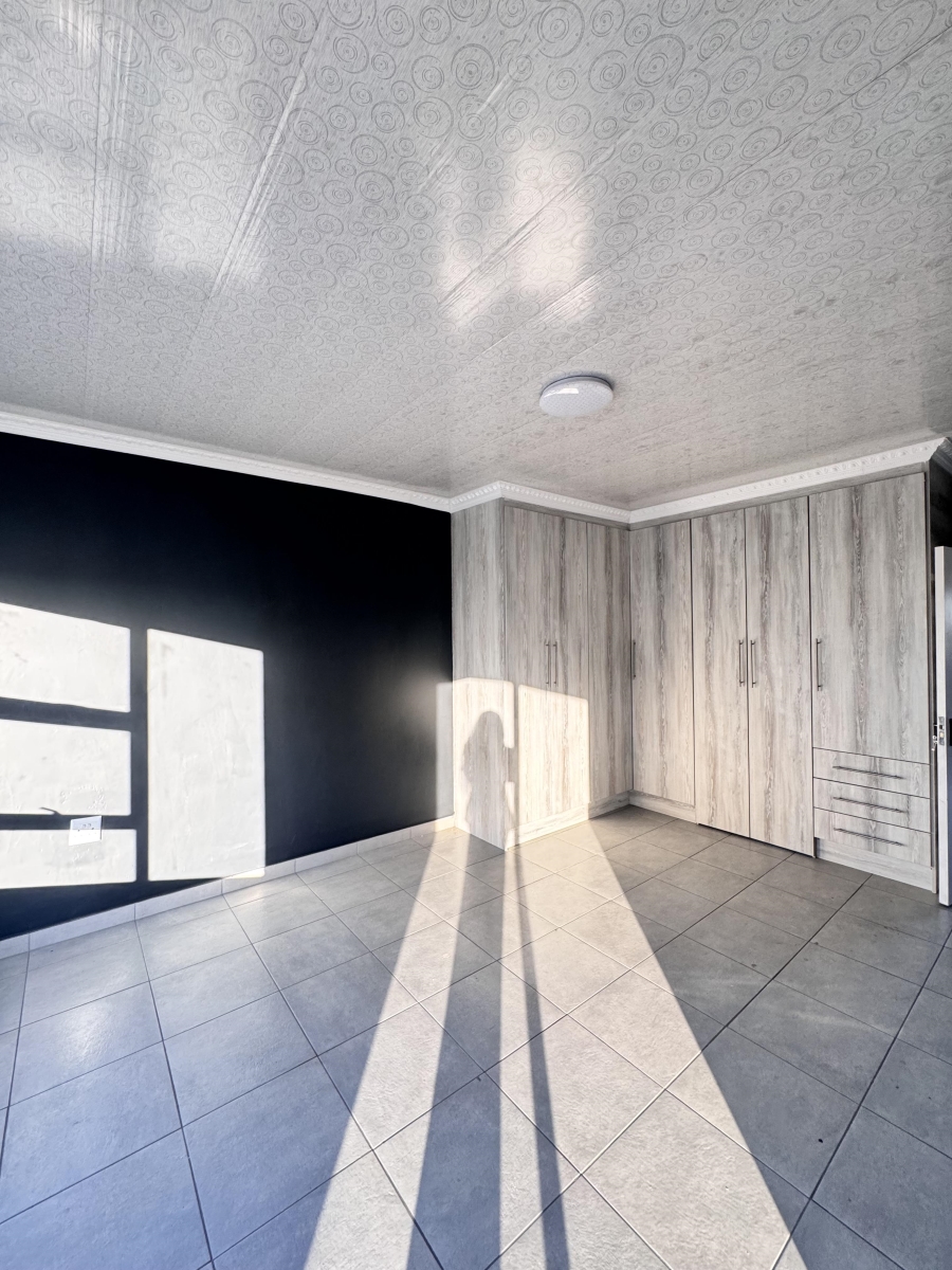4 Bedroom Property for Sale in Aerorand Mpumalanga
