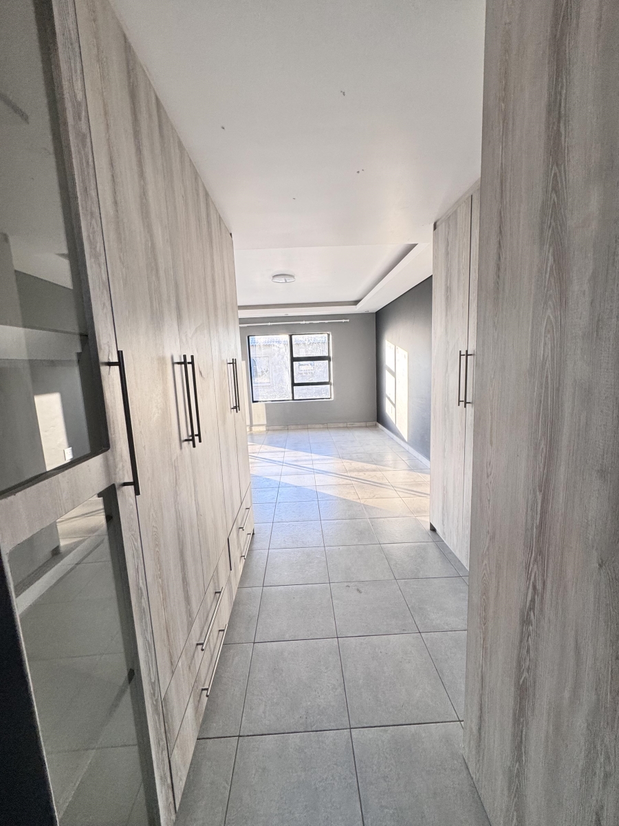 4 Bedroom Property for Sale in Aerorand Mpumalanga