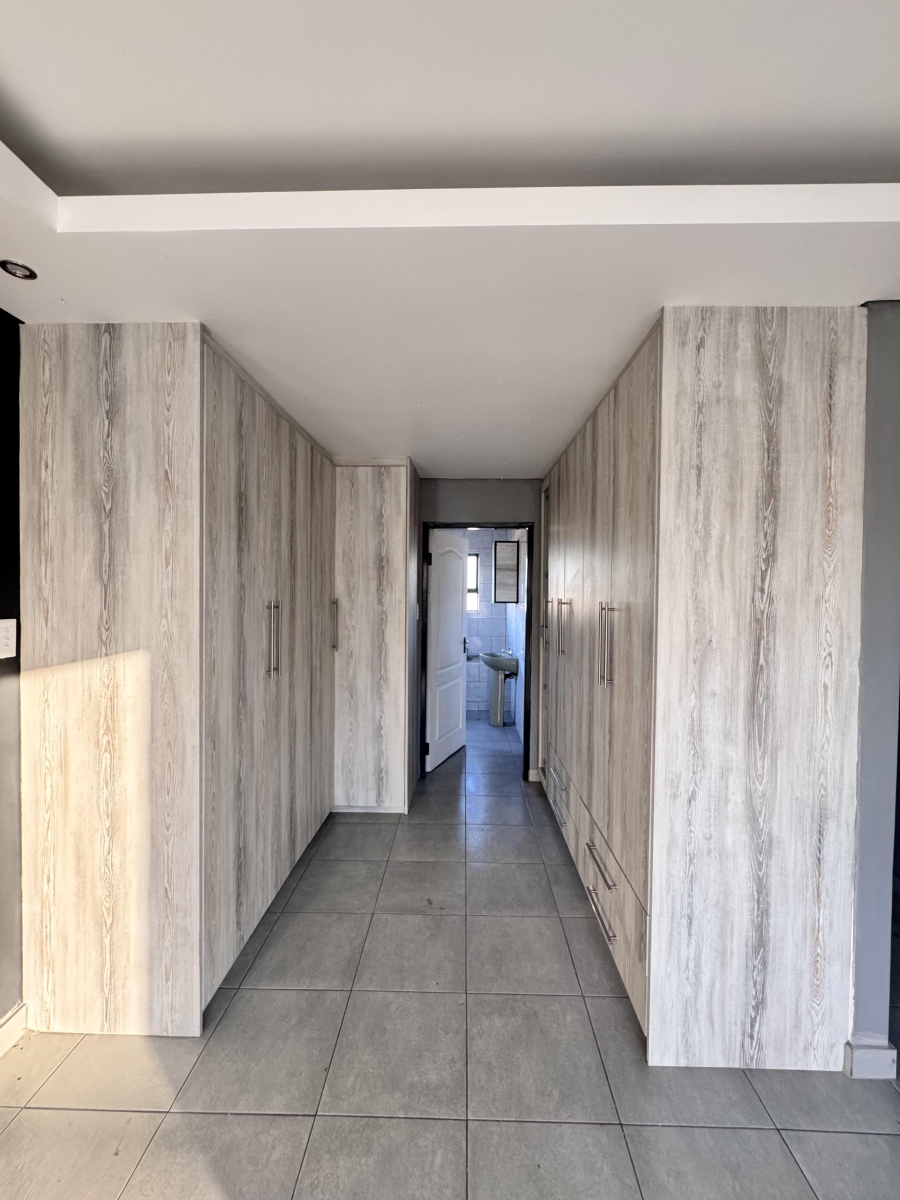 4 Bedroom Property for Sale in Aerorand Mpumalanga