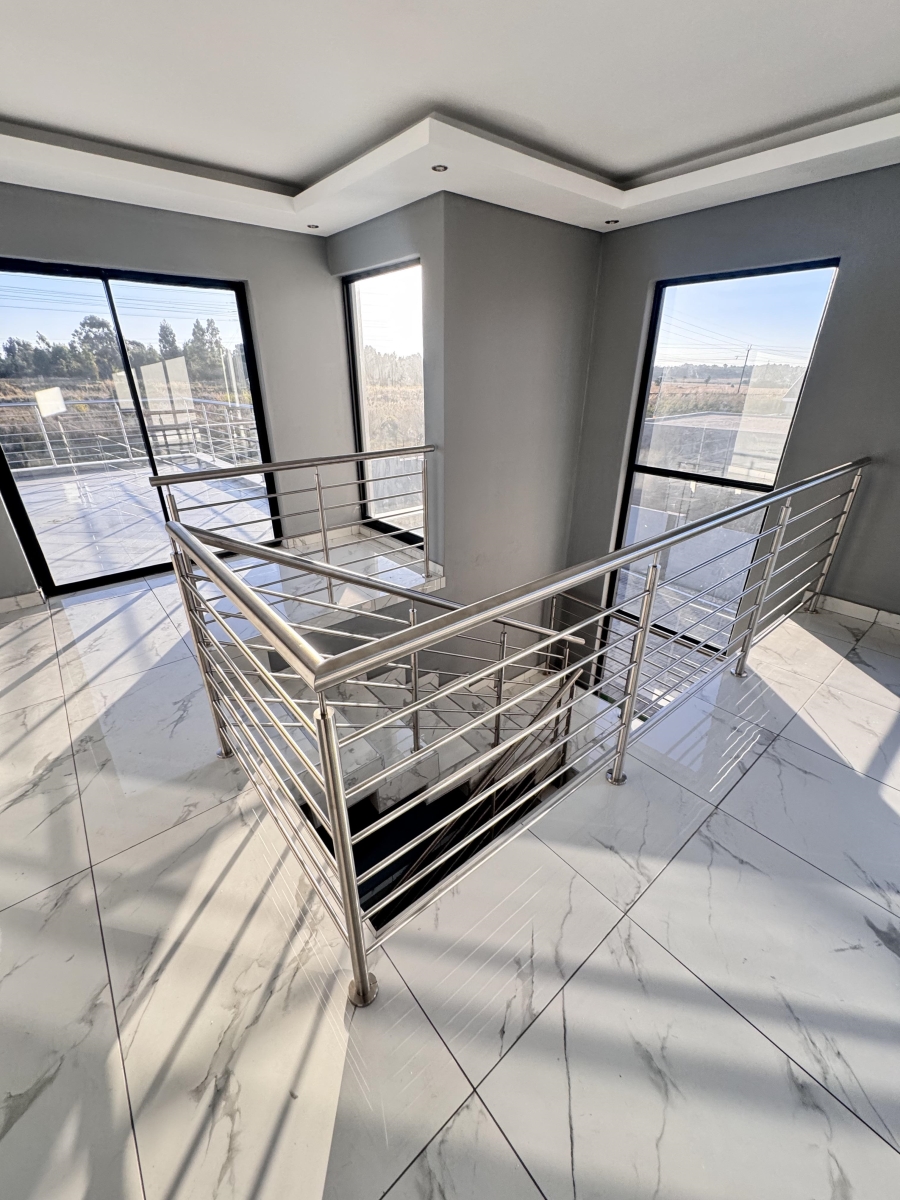 4 Bedroom Property for Sale in Aerorand Mpumalanga