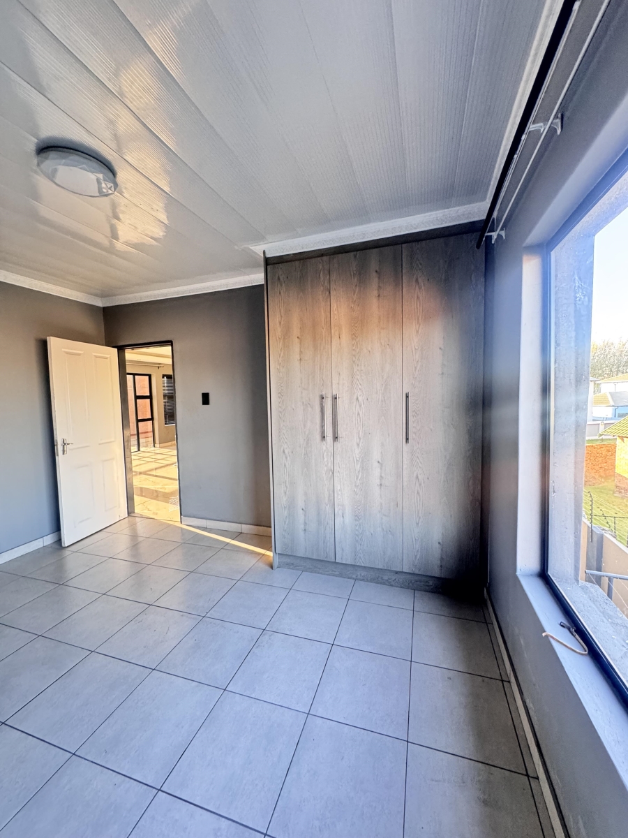 4 Bedroom Property for Sale in Mineralia Mpumalanga