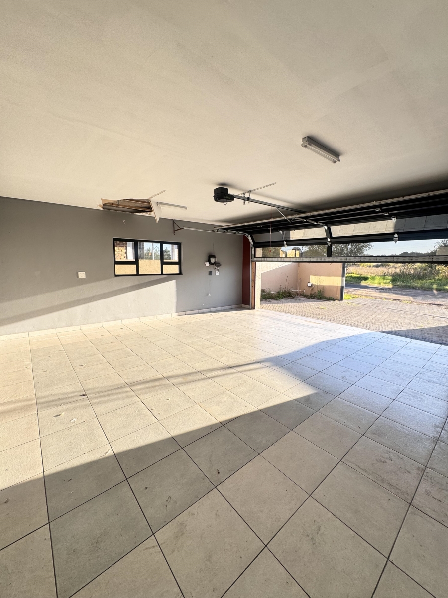 4 Bedroom Property for Sale in Mineralia Mpumalanga