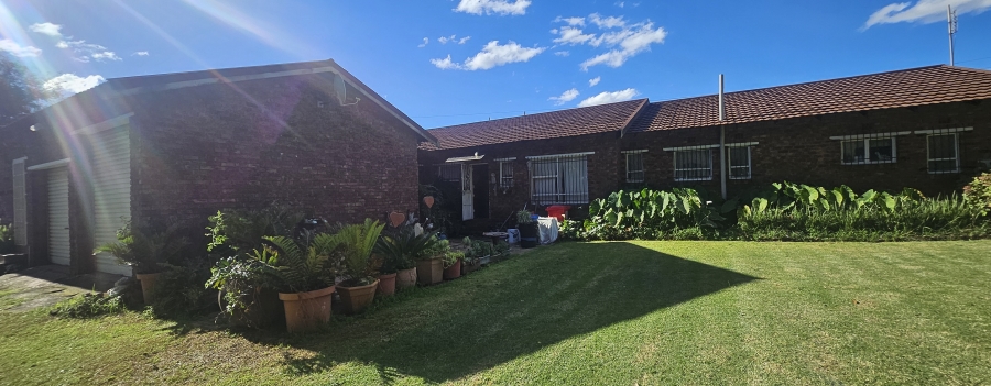 5 Bedroom Property for Sale in Seekoeiwater Ah Mpumalanga