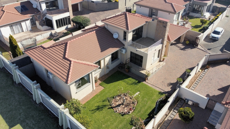 3 Bedroom Property for Sale in Ben Fleur Mpumalanga