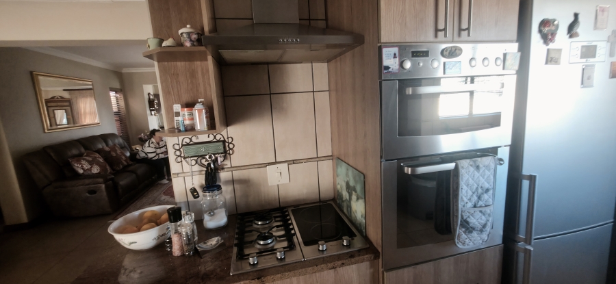 3 Bedroom Property for Sale in Ben Fleur Mpumalanga