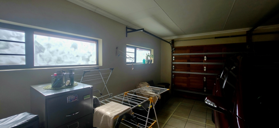3 Bedroom Property for Sale in Ben Fleur Mpumalanga