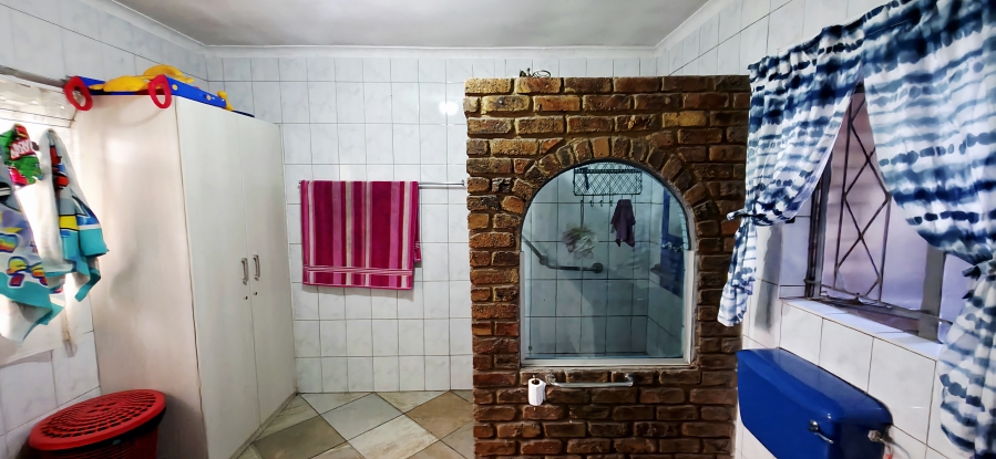 5 Bedroom Property for Sale in Del Judor Ext 4 Mpumalanga