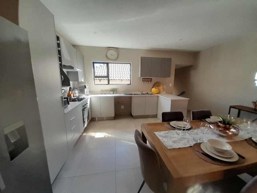 3 Bedroom Property for Sale in Stonehenge Mpumalanga