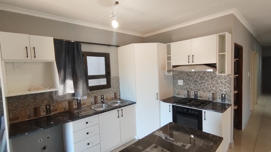 3 Bedroom Property for Sale in Nelspruit Ext 13 Mpumalanga