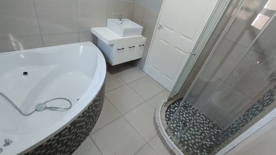 3 Bedroom Property for Sale in Nelspruit Ext 13 Mpumalanga