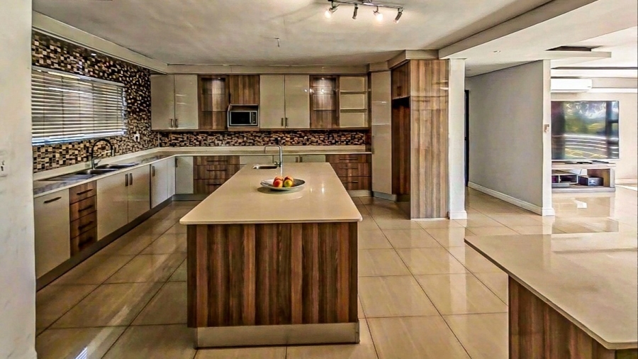 5 Bedroom Property for Sale in White River Estates Mpumalanga