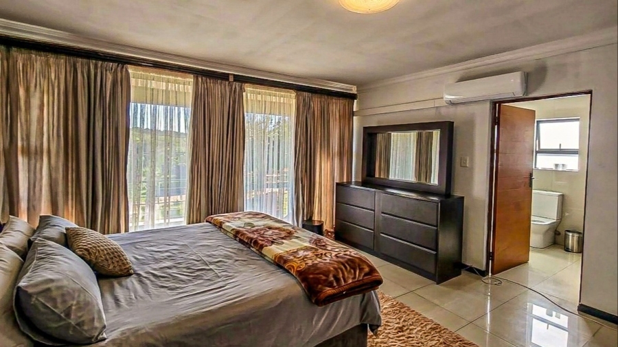 5 Bedroom Property for Sale in White River Estates Mpumalanga