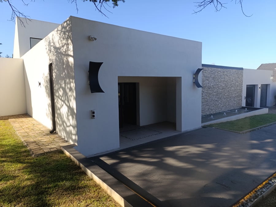 6 Bedroom Property for Sale in Die Heuwel Mpumalanga